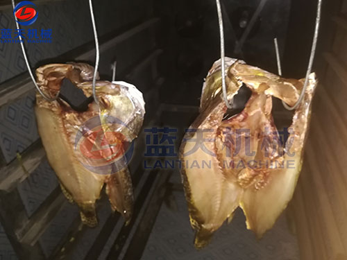 安徽魚干烘干機(jī)烘干臭鱖魚現(xiàn)場